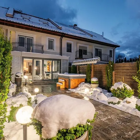 Rodzinny Stylowy Dom Z Jacuzzi Ferienhaus Mielno