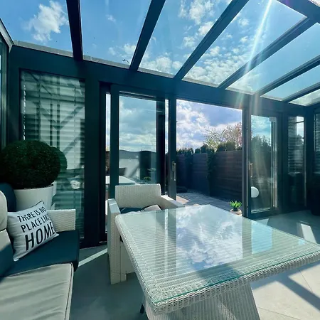 Ferienhaus Rodzinny Stylowy Dom Z Jacuzzi