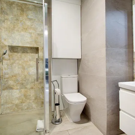 Holiday home Rodzinny Stylowy Dom Z Jacuzzi *