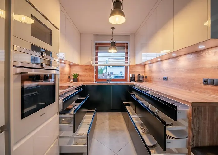 Rodzinny Stylowy Dom Z Jacuzzi