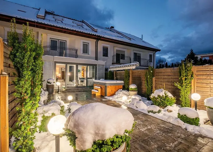 Rodzinny Stylowy Dom Z Jacuzzi Сasa de vacaciones Mielno (Koszalin)