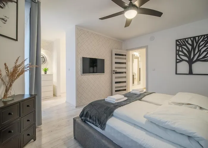 Сasa de vacaciones Rodzinny Stylowy Dom Z Jacuzzi *