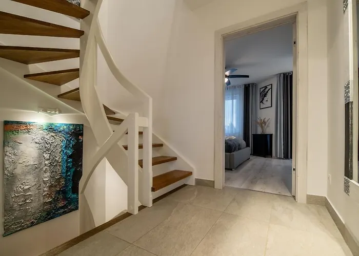 Дом отдыха Rodzinny Stylowy Dom Z Jacuzzi *