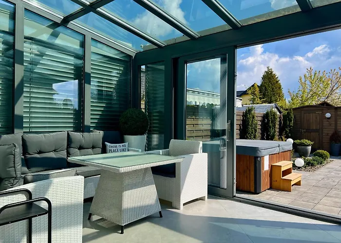 Дом отдыха Rodzinny Stylowy Dom Z Jacuzzi Мельно