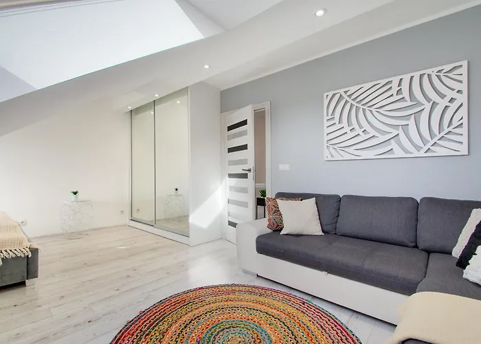 Дом отдыха Rodzinny Stylowy Dom Z Jacuzzi Мельно