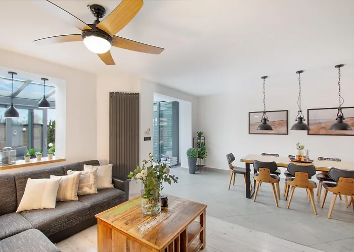 Rodzinny Stylowy Dom Z Jacuzzi * Mielno (Koszalin)