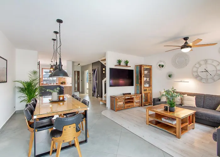 Rodzinny Stylowy Dom Z Jacuzzi